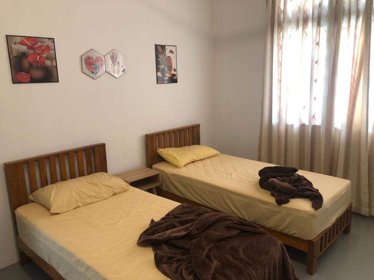 Little Cozy Homestay Kota Bharu Bagian luar foto