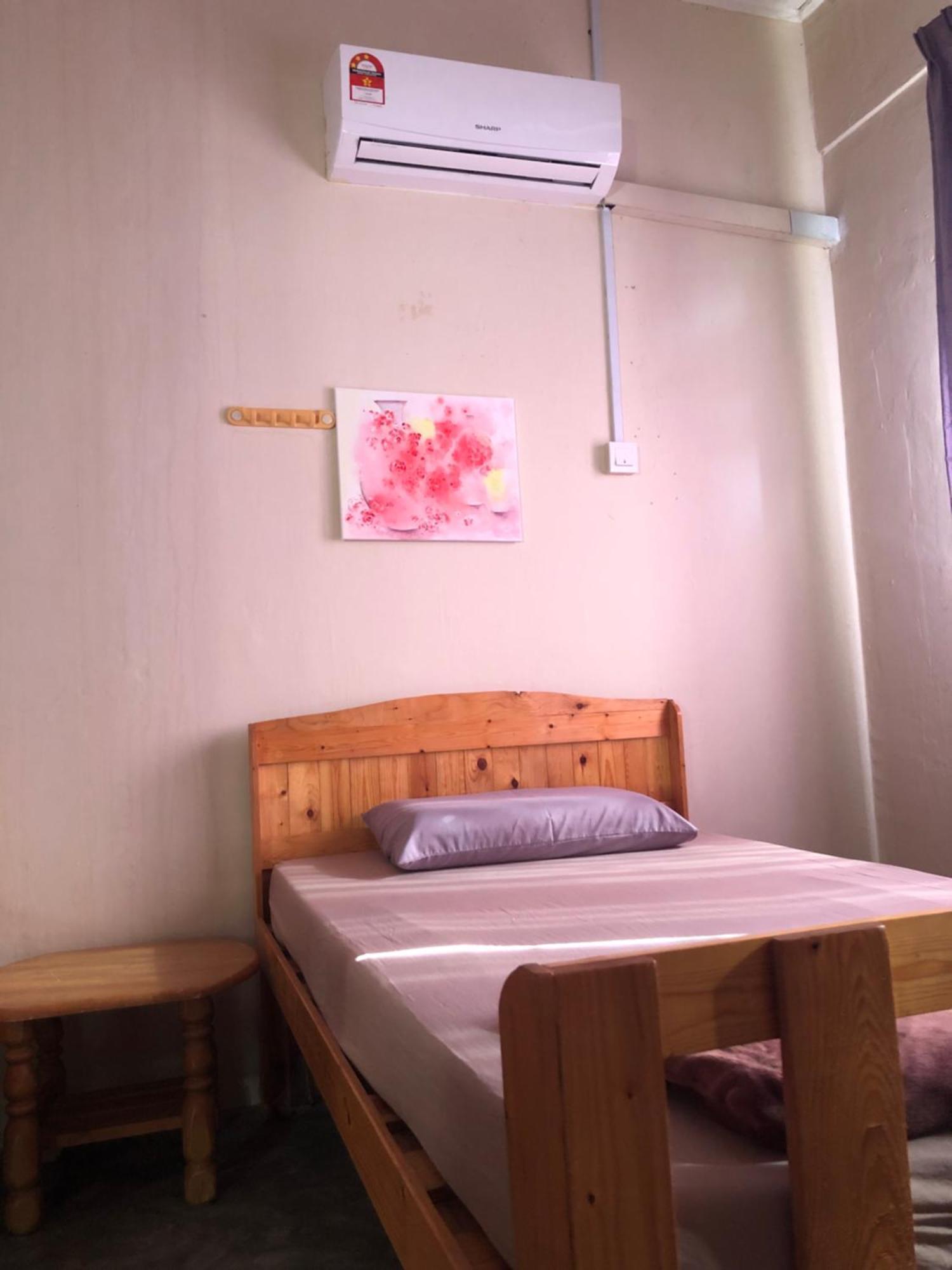 Little Cozy Homestay Kota Bharu Bagian luar foto