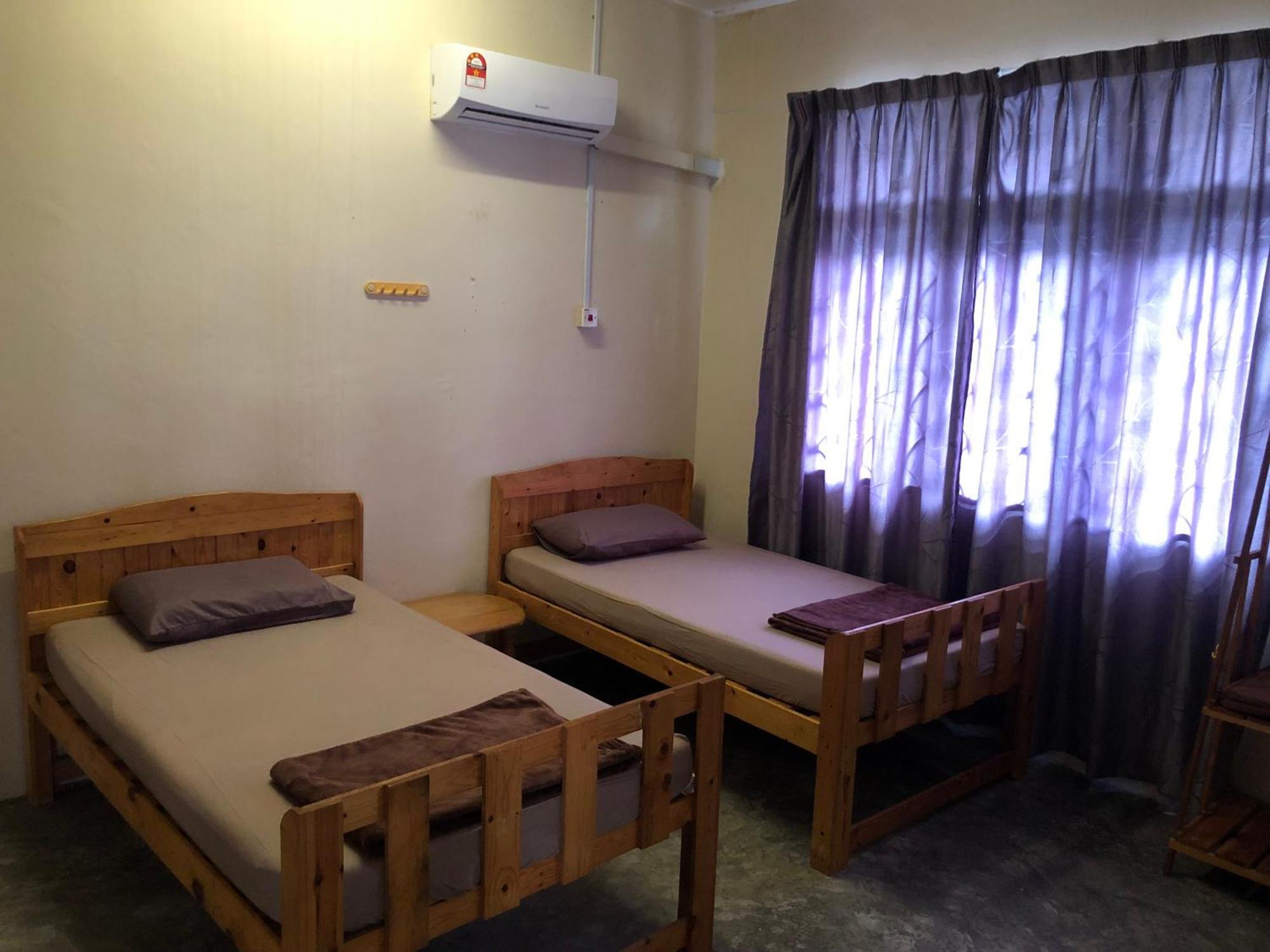 Little Cozy Homestay Kota Bharu Bagian luar foto