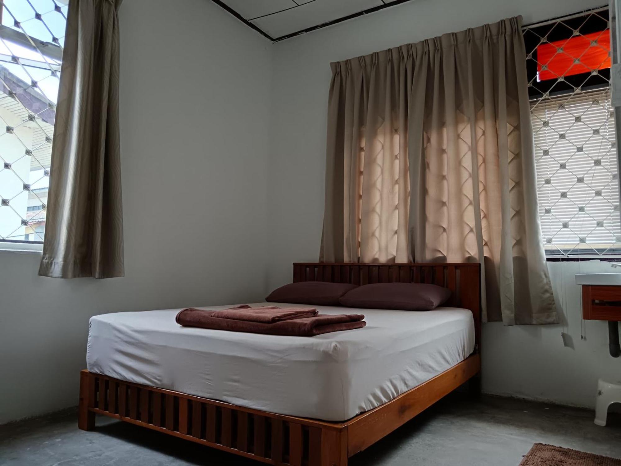 Little Cozy Homestay Kota Bharu Bagian luar foto
