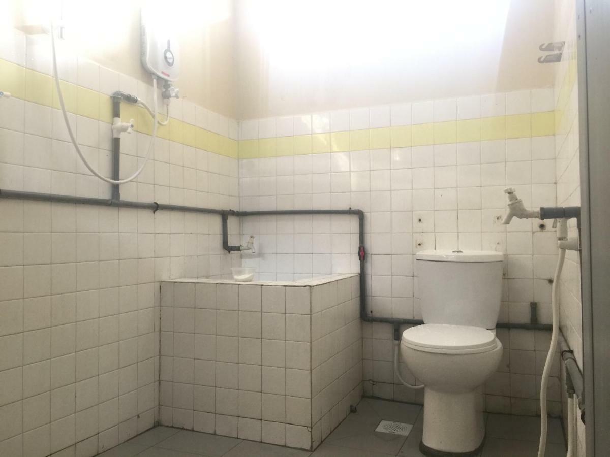 Little Cozy Homestay Kota Bharu Bagian luar foto